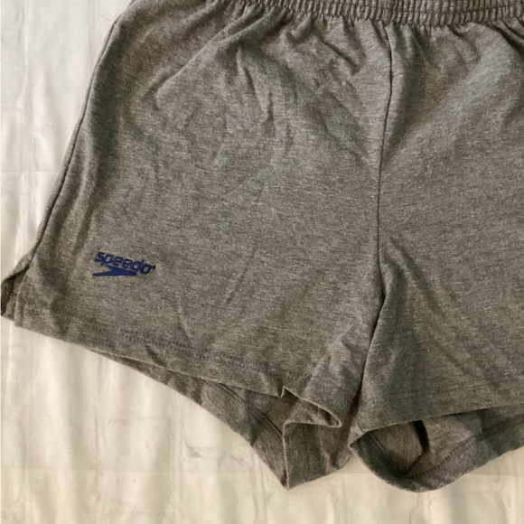 Speedo Gray Women's Shorts - Picture 2 of 5